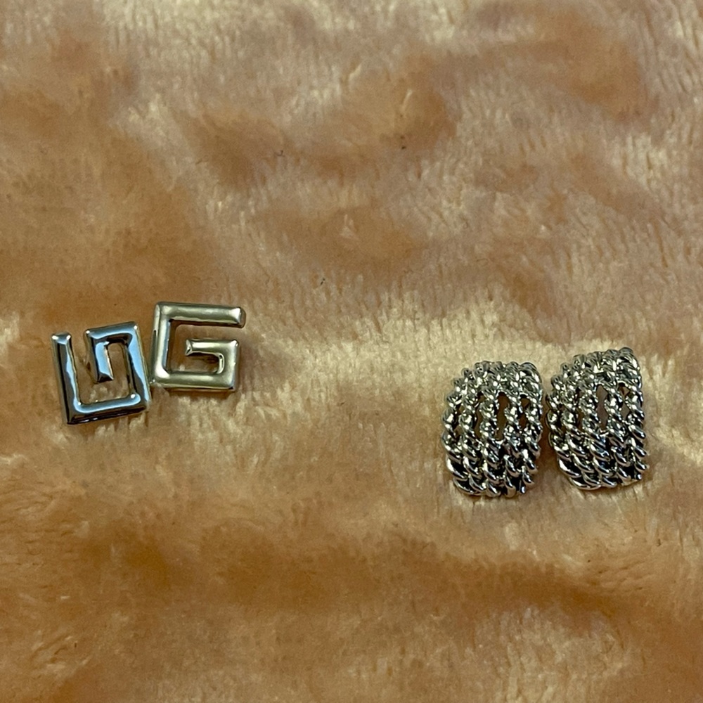 Set of Earrings